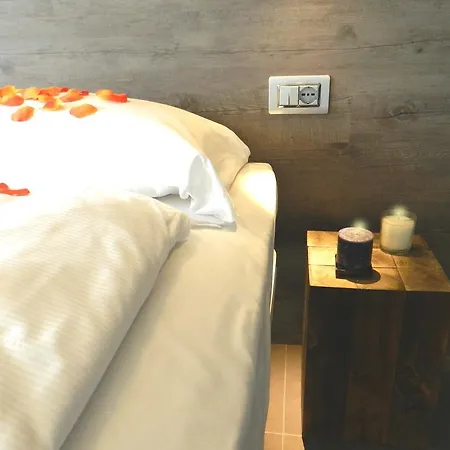 Aparthotel Centro Vela
